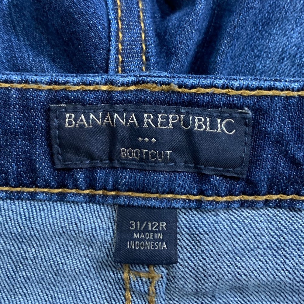 Banana Republic Boot Cut Jeans - Picture 3 of 5
